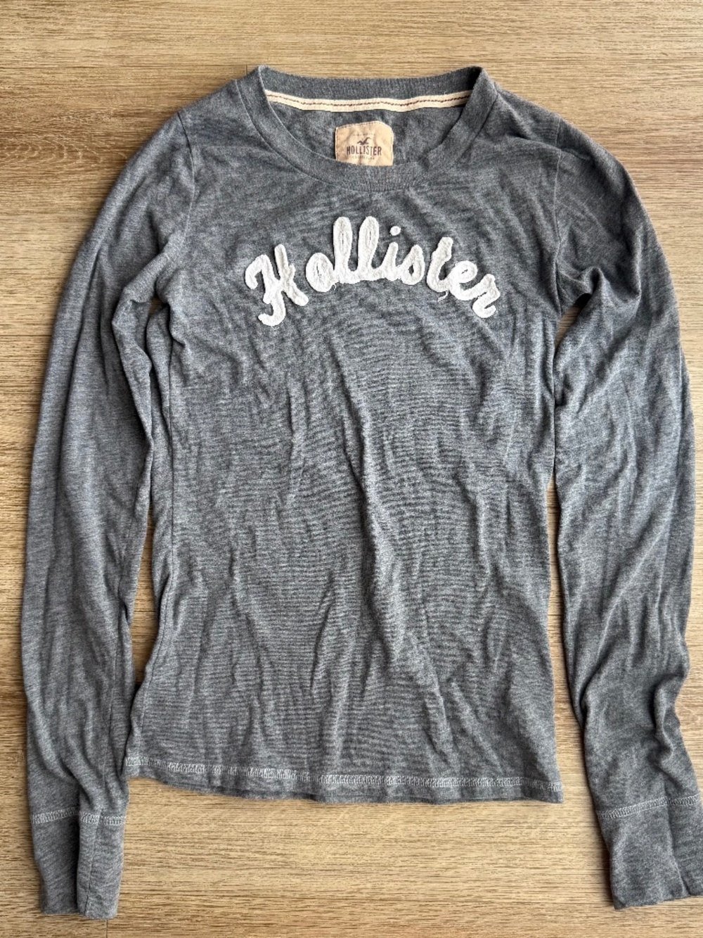 Hollister shirt (Small)